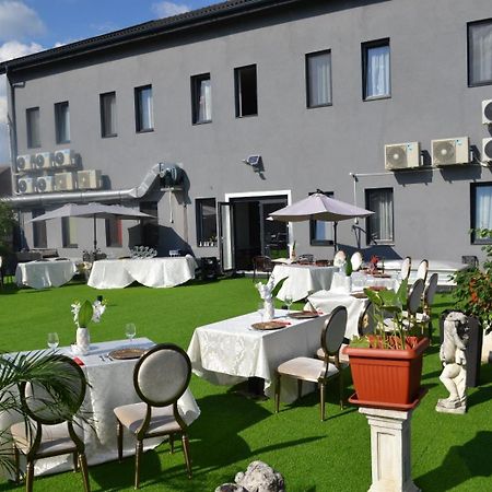 Hotel Noe Residence Timisoara Exterior photo